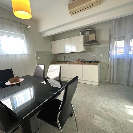Spacious 3Bdr App In Center "Sunny Bayside" Zadar Exterior foto