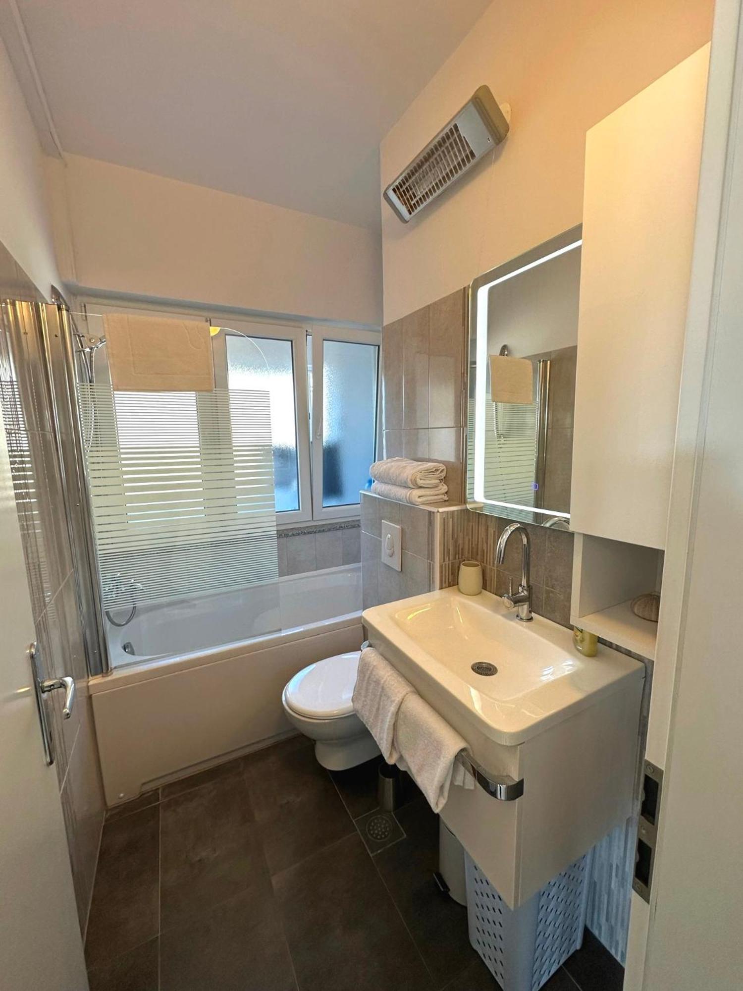 Spacious 3Bdr App In Center "Sunny Bayside" Zadar Exterior foto